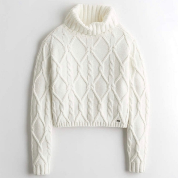 Hollister Cable Knit Turtleneck Sweater Crop - Picture 2 of 7